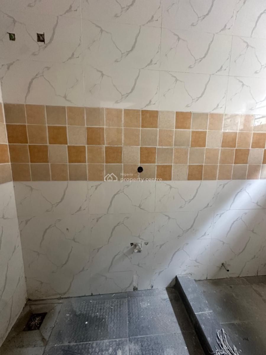2-bedroom Apartment, Ologolo, Lekki, Lagos, Flat / Apartment for Sale