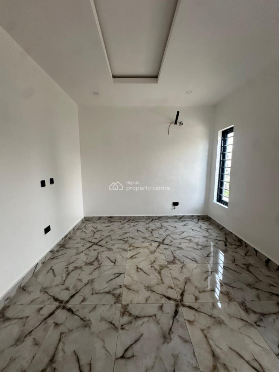 2-bedroom Apartment, Ologolo, Lekki, Lagos, Flat / Apartment for Sale