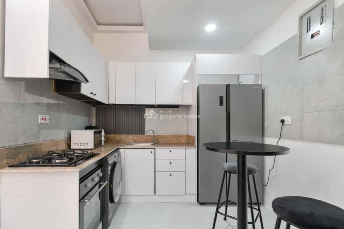 Beautiful 2 Bedrooms Apartment with Snooker, Ps5 & Other Amenities, Lekki Phase 1, Lekki, Lagos, Flat / Apartment Short Let