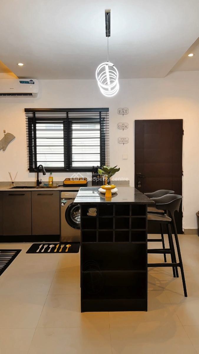 Book This Luxurious 2 Bedroom Apartment, Lekki Phase 1, Lekki, Lagos, Flat / Apartment Short Let