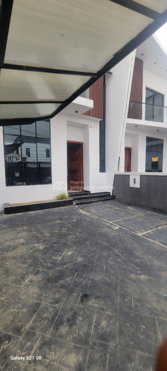 4bedroom Semi Detached Alone in Compound with Bq, Ikota Villa Estate, Lekki, Lagos, Semi-detached Duplex for Rent