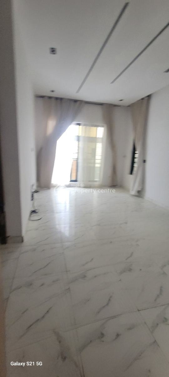 4bedroom Semi Detached Alone in Compound with Bq, Ikota Villa Estate, Lekki, Lagos, Semi-detached Duplex for Rent