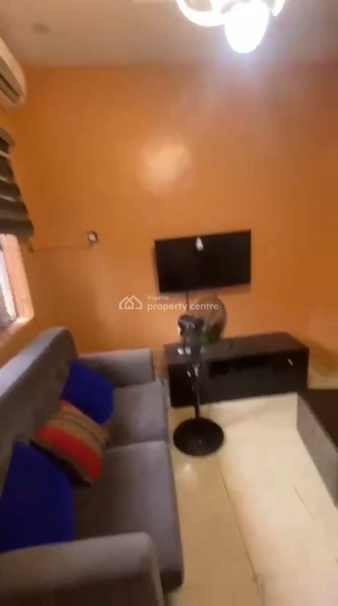 a Semi-furnished, Standard & Decent Miniflat (upstairs), Off Folagoro Road, Yaba, Lagos, Mini Flat (room and Parlour) for Rent
