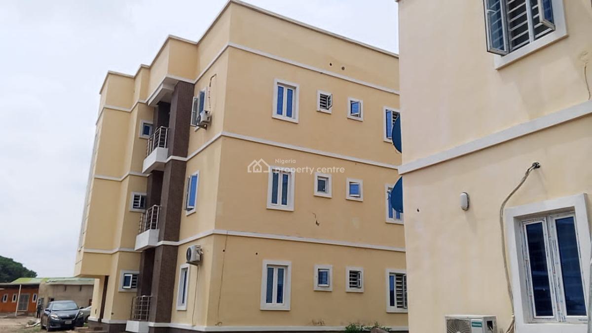 3 Bedrooms Apartment Available, Apo / Kabussa Road, Close to African Medical Center, Off Primelux Estate, Kabusa, Abuja, Flat / Apartment for Sale