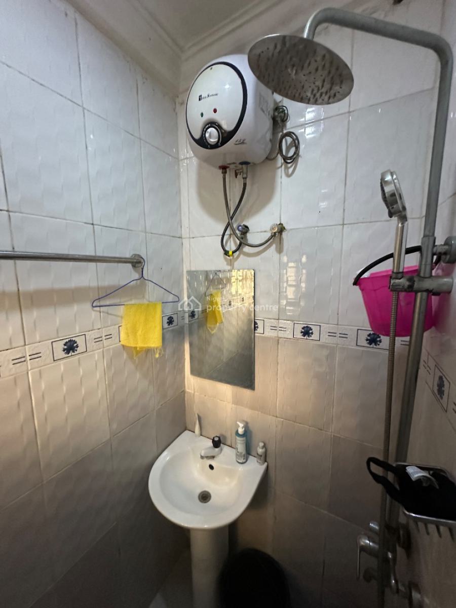 a Standard Room Self Contain Apartment in a Decent Environment, 3rd Avenue, Gwarinpa, Abuja, Self Contain (single Rooms) for Rent