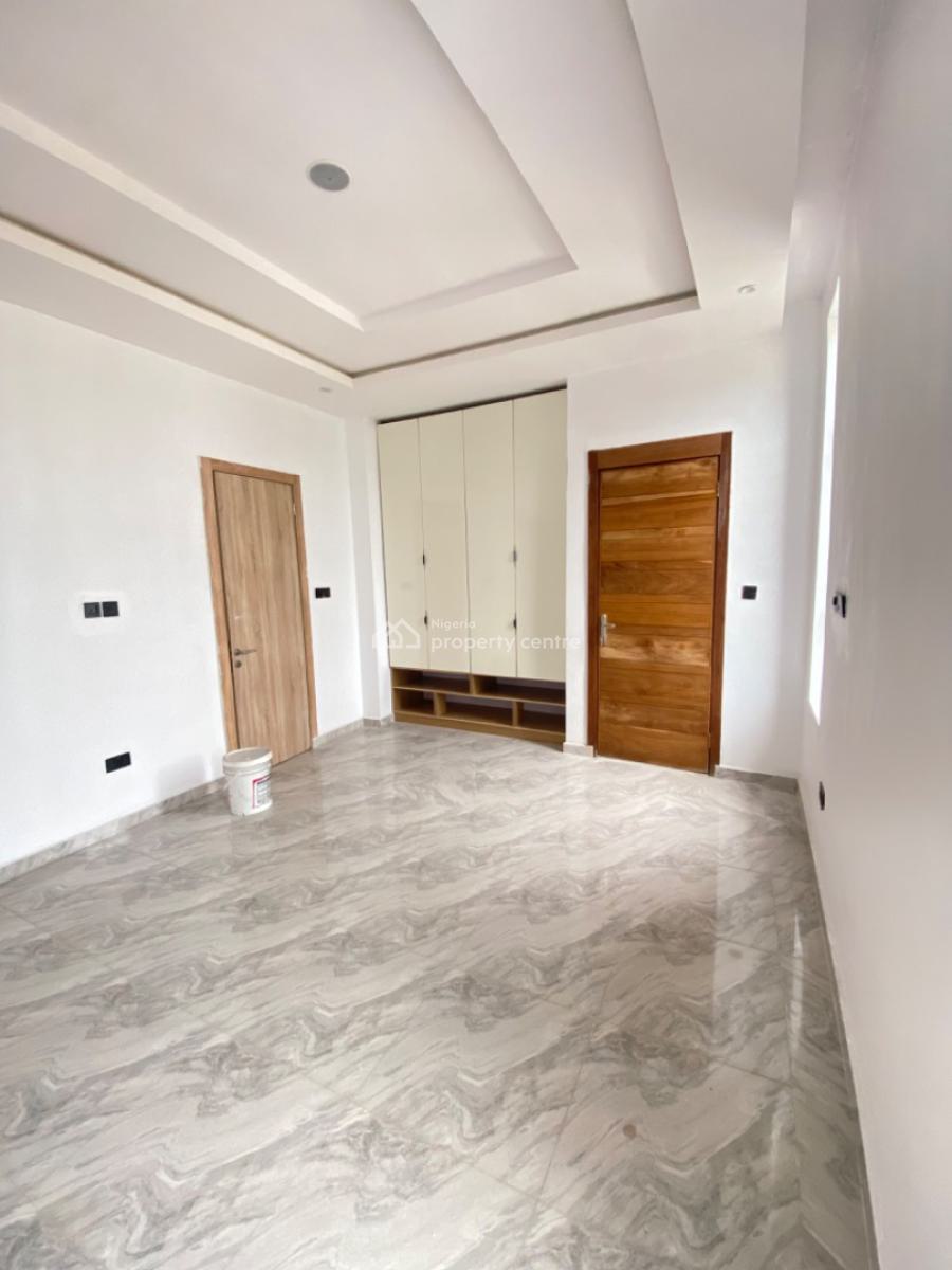 2 Bedroom Apartment with Elevator, Pool and Rooftop Available, Ikota, Lekki, Lagos, Flat / Apartment for Sale