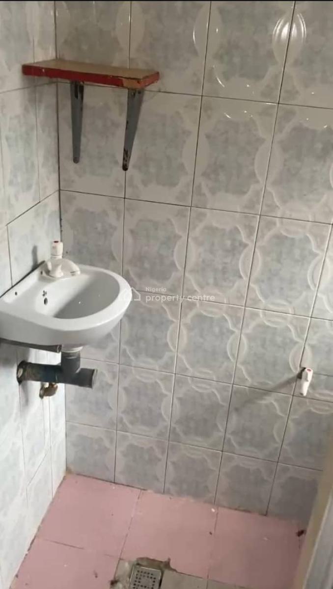 Standard 3bedroom Alone in Compound Bungalow with Bq, Abraham Adesanya Estate, Ajah, Lagos, Detached Bungalow for Rent