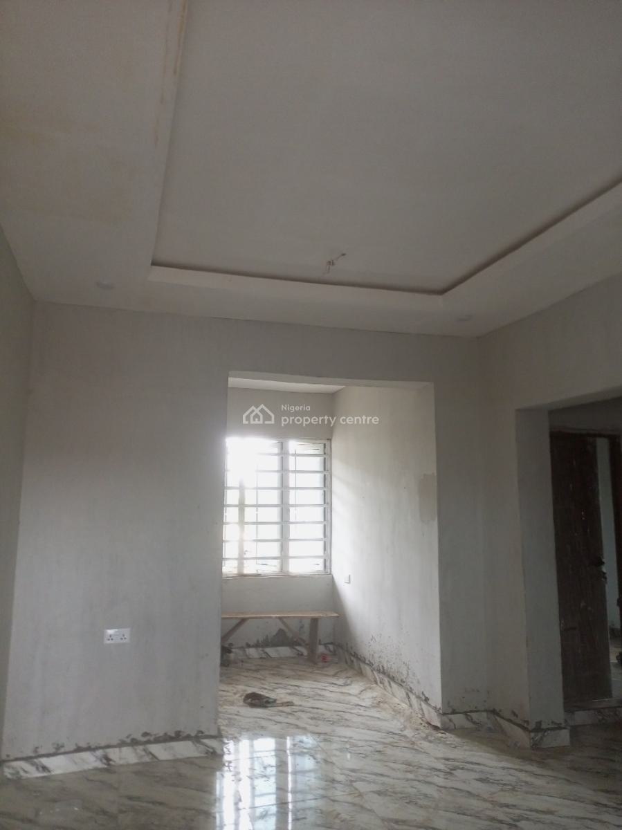 Newly Built 2 Bedroom, Bucknor Estate, Isolo, Lagos, Flat / Apartment for Rent