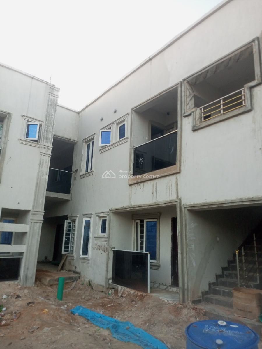 Newly Built 2 Bedrooms, Bucknor Estate, Isolo, Lagos, Flat / Apartment for Rent