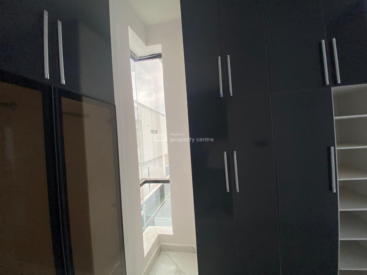 4 Bedrooms Detached Duplex with Bq, Ikota Villa Estate, Lekki, Lagos, Detached Duplex for Sale