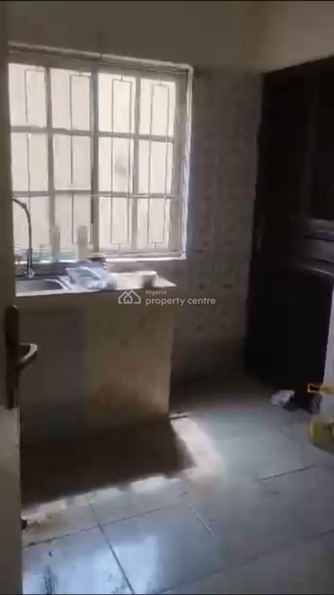 2 Bedrooms Flat, Ajao Estate, Anthony, Maryland, Lagos, House for Rent
