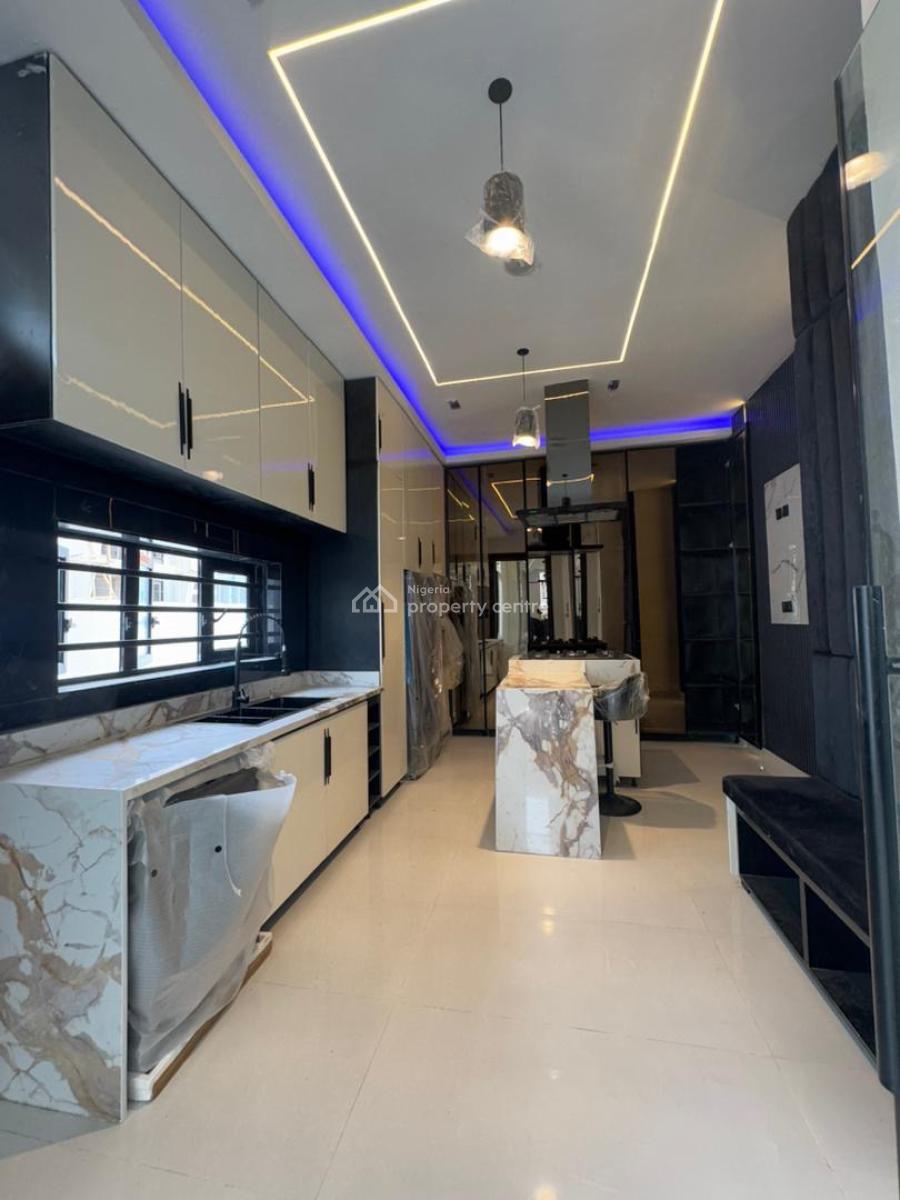 Massive 5 Bedroom Fully Detached Duplex, Orchird Road, Lekki, Lagos, Detached Duplex for Sale
