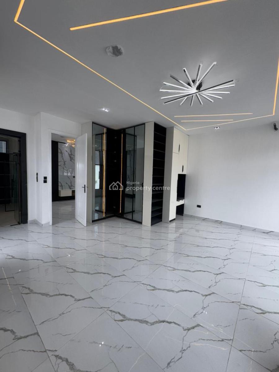 Massive 5 Bedroom Fully Detached Duplex, Orchird Road, Lekki, Lagos, Detached Duplex for Sale