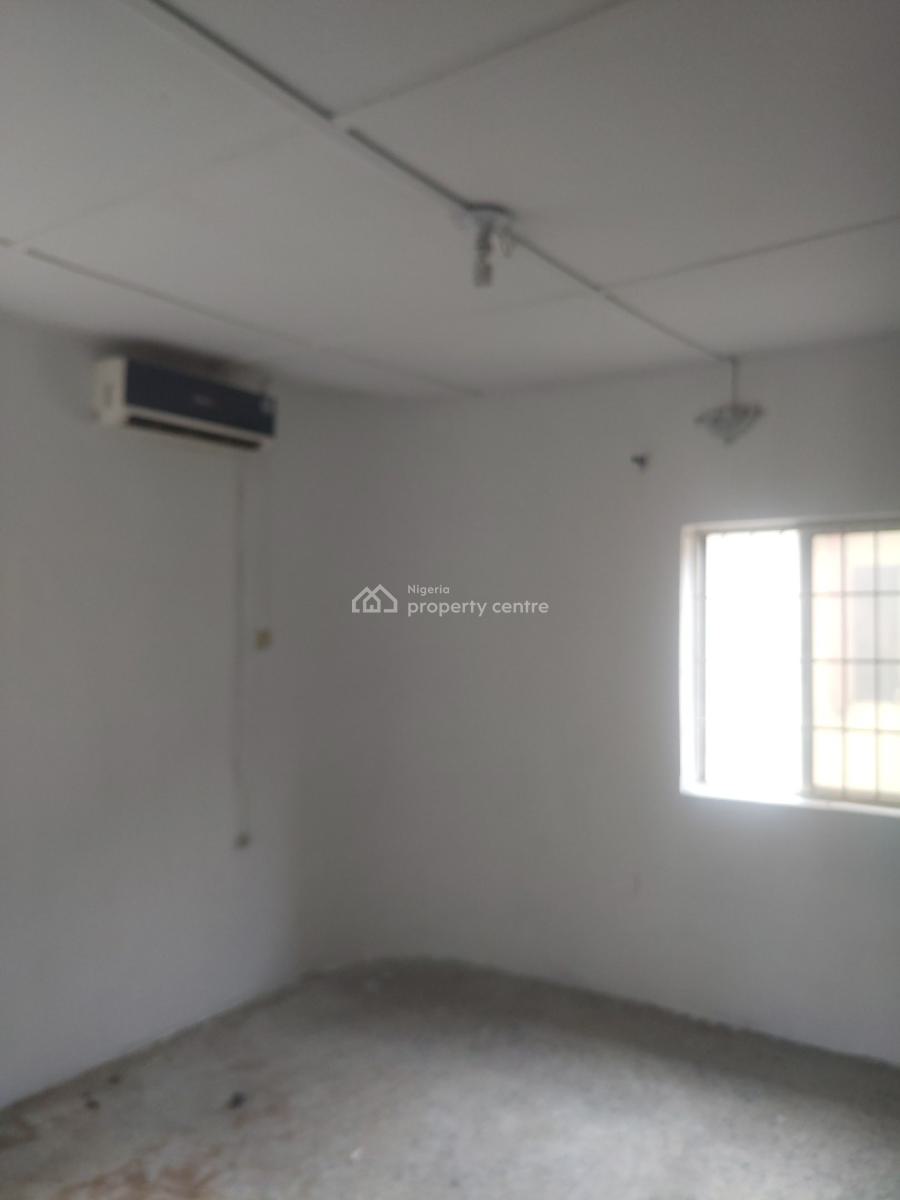 1 Bedroom, Omole Phase 2, Ikeja, Lagos, Mini Flat (room and Parlour) for Rent