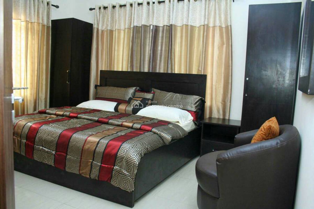 3 Bedroom Apartment, Ikeja Gra, Ikeja, Lagos, Flat / Apartment Short Let