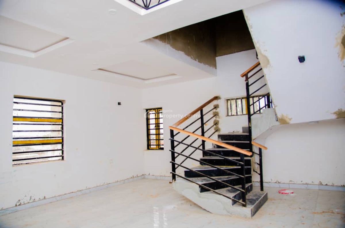 Luxury Detached House in  a Prime Estate, Alalubosa Gra, Ibadan, Oyo, Detached Duplex for Sale