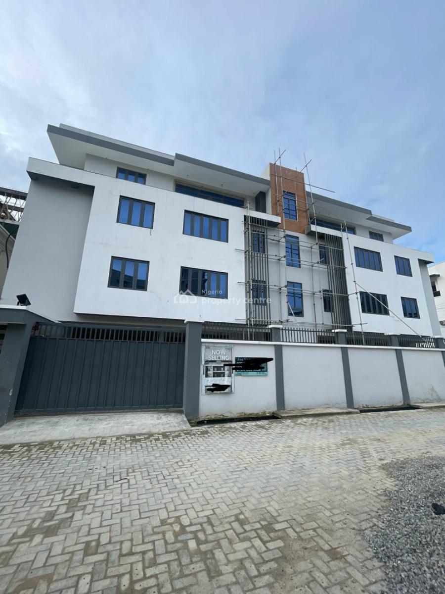 Beautifully Built 2 Bedroom Luxury Apartment Available, Lekki Phase 1, Lekki, Lagos, Flat / Apartment for Sale