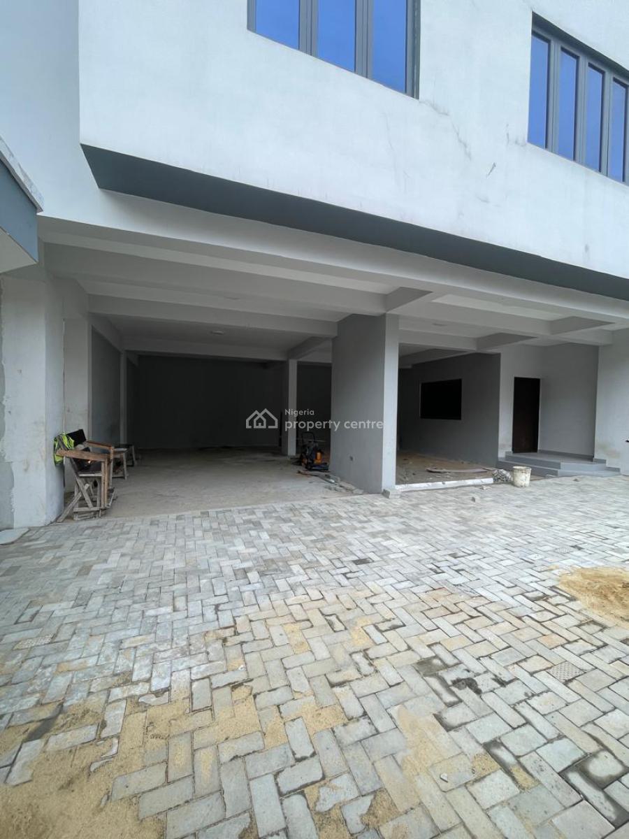 Beautifully Built 2 Bedroom Luxury Apartment Available, Lekki Phase 1, Lekki, Lagos, Flat / Apartment for Sale