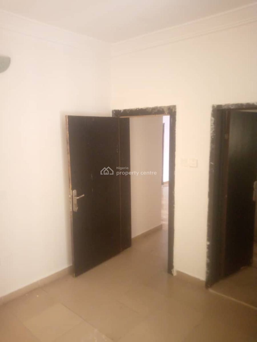 a Very Sharp 2 Bedroom Flat Upstairs & Downstairs, Royal Palm Will Estate, Badore Road, Ado, Ajah, Lagos, Flat / Apartment for Rent