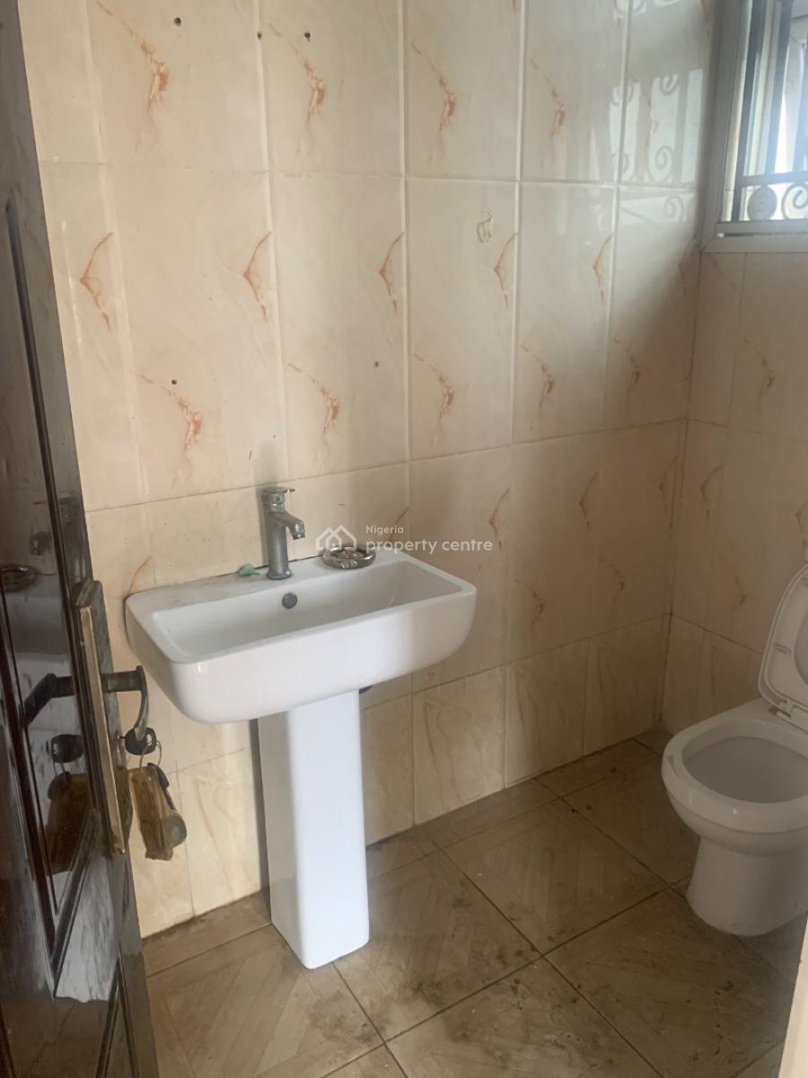 Well Maintained 5 Bedrooms Duplex with a Study Room, Ikeja Gra, Ikeja, Lagos, Detached Duplex for Rent