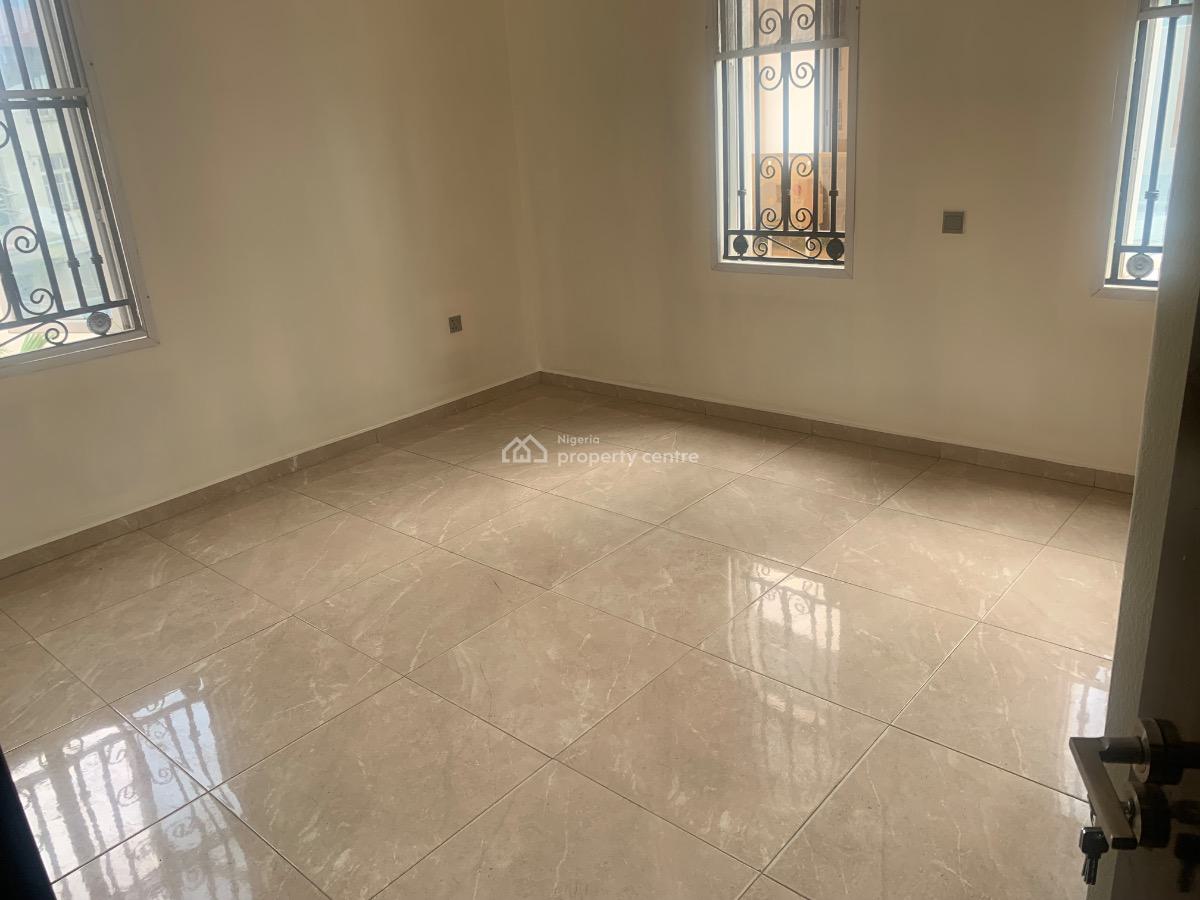 Well Maintained 5 Bedrooms Duplex with a Study Room, Ikeja Gra, Ikeja, Lagos, Detached Duplex for Rent