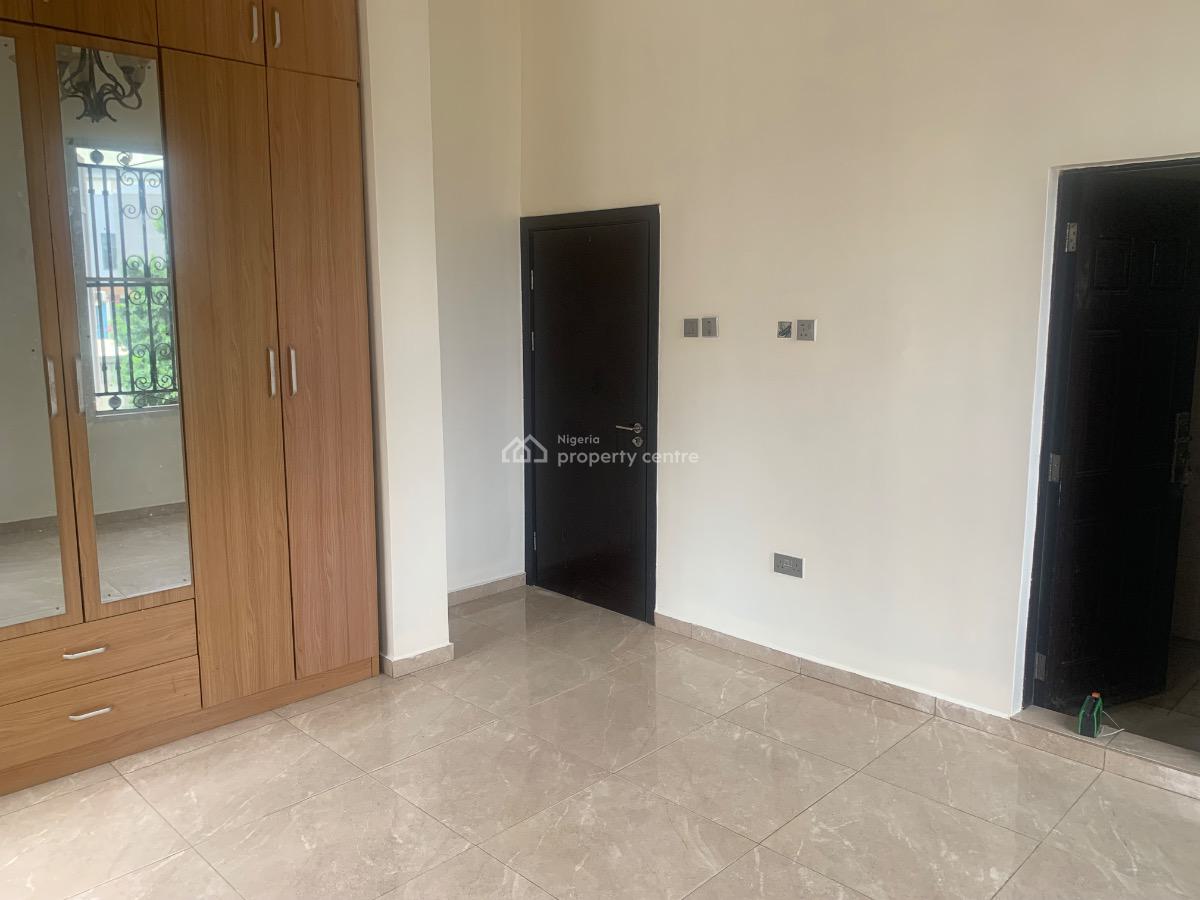 Well Maintained 5 Bedrooms Duplex with a Study Room, Ikeja Gra, Ikeja, Lagos, Detached Duplex for Rent