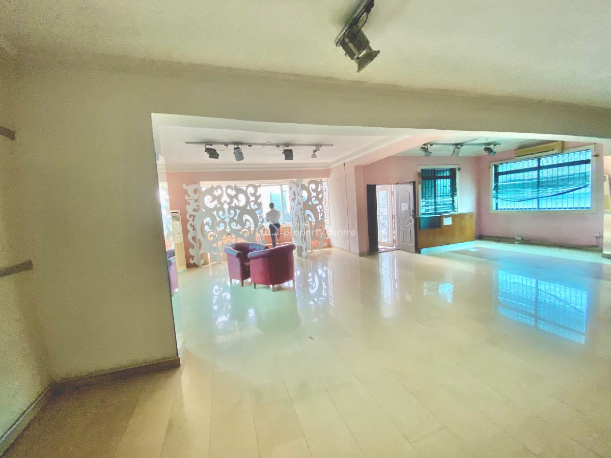 210sqm Open Space, Opebi, Ikeja, Lagos, Office Space for Rent