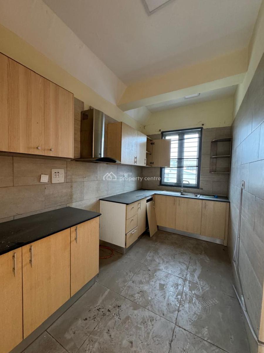 2 Bedroom Apartment, Lekki Phase 1, Lekki, Lagos, Flat / Apartment for Sale