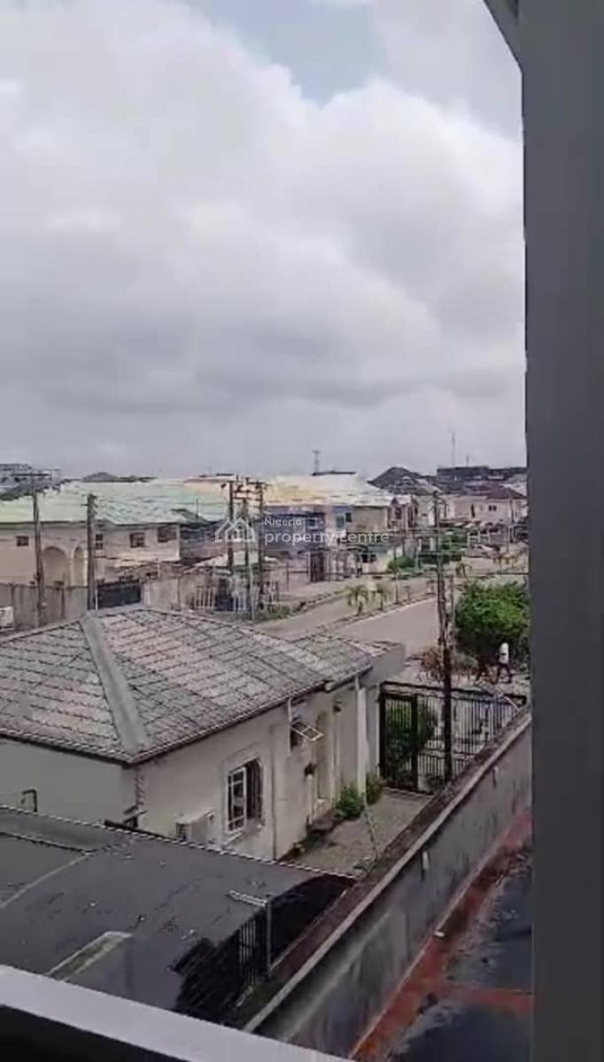 Spacious Master Bedroom, Ikota Villa, Ikota, Lekki, Lagos, Flat / Apartment for Rent