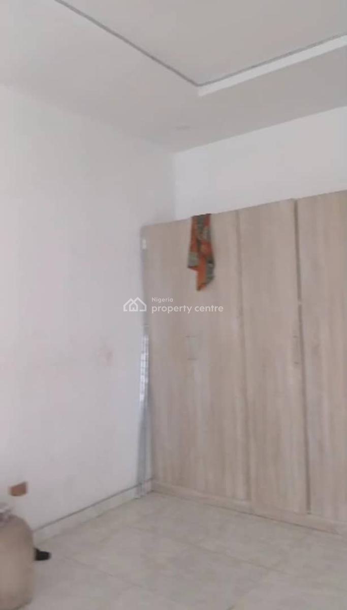 Spacious Master Bedroom, Ikota Villa, Ikota, Lekki, Lagos, Flat / Apartment for Rent