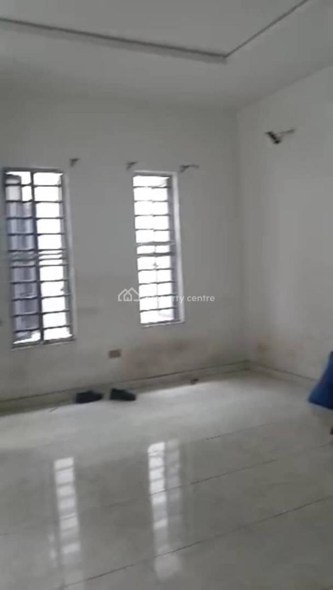 Spacious Master Bedroom, Ikota Villa, Ikota, Lekki, Lagos, Flat / Apartment for Rent
