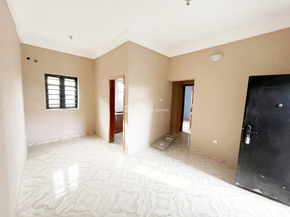 Newly Built 2 Bedroom Flat, Gra Phase 1, Magodo, Lagos, Flat / Apartment for Rent