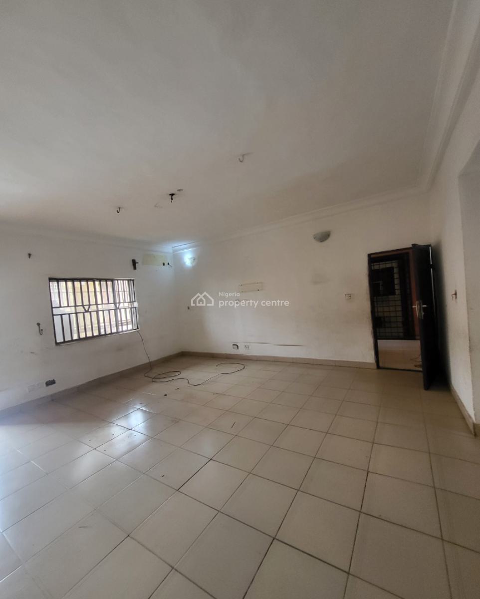 Massive 3 Bedroom Flat, Inside Gaduwa Housing Estate, Gaduwa, Abuja, Flat / Apartment for Rent