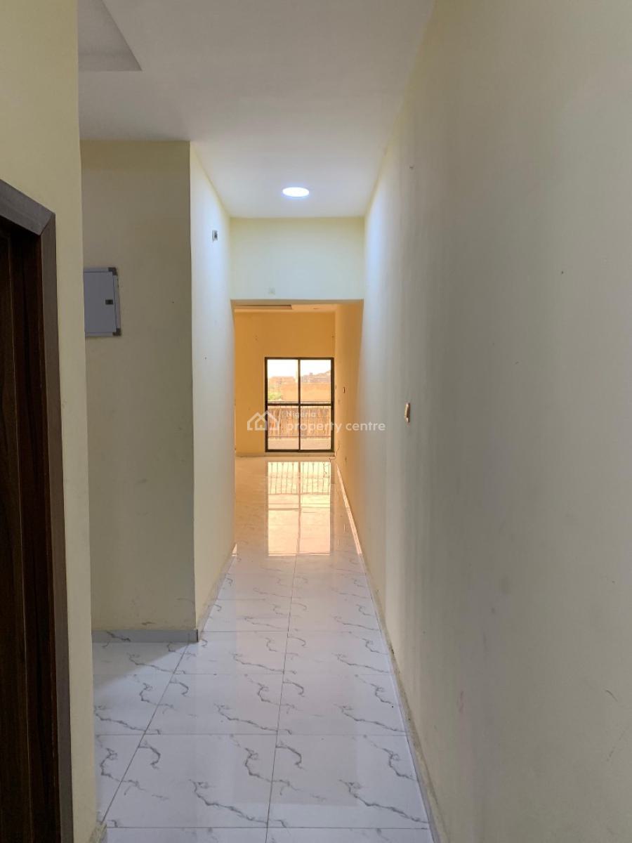 2 Bedroom Apartment, Lekki Scheme, Ilaje, Ajah, Lagos, Flat / Apartment for Rent