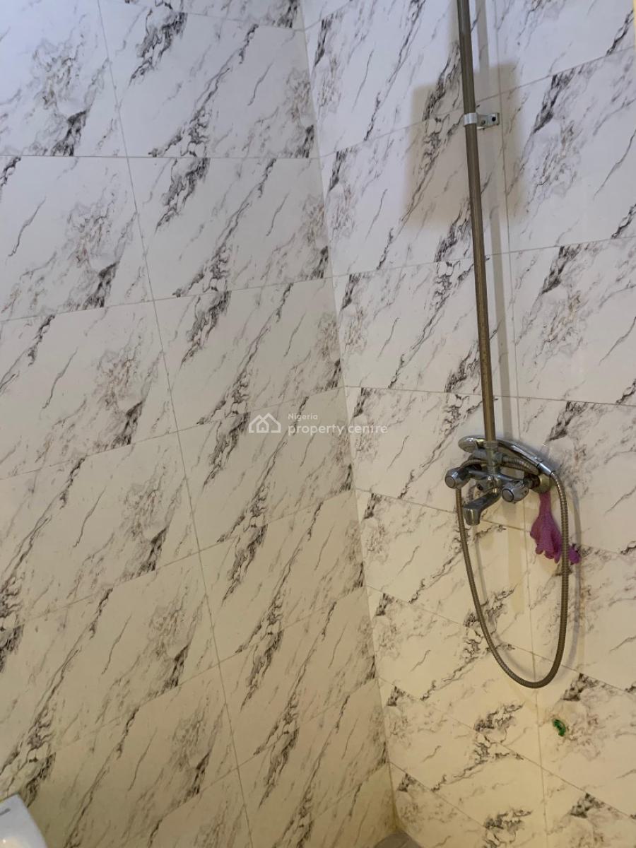 2 Bedroom Apartment, Lekki Scheme, Ilaje, Ajah, Lagos, Flat / Apartment for Rent
