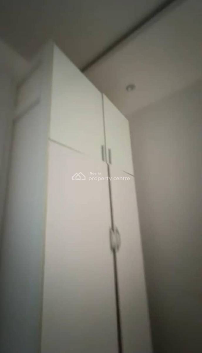 One Bedroom in Shared Apartment, Orchid Road, Ocean Harbor Estate, Lekki, Lagos, Flat / Apartment for Rent