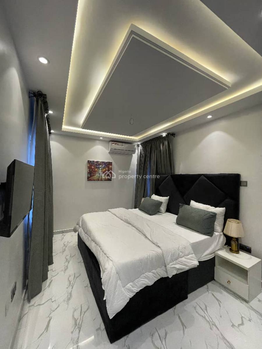 Luxurious Getaway, Tinuola Close, Animashaun, Ddems Bus Stop Akowonjo, Egbeda, Alimosho, Lagos, Flat / Apartment Short Let