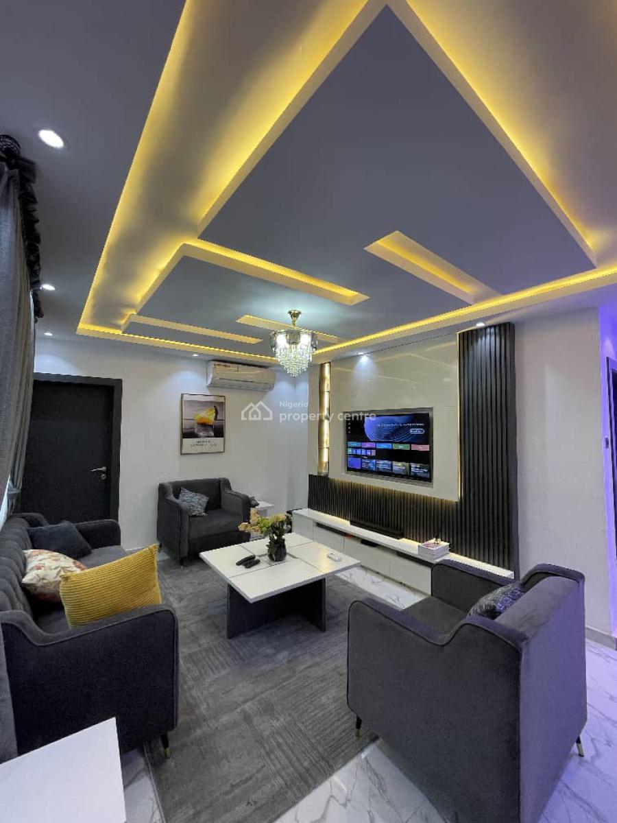 Luxurious Getaway, Tinuola Close, Animashaun, Ddems Bus Stop Akowonjo, Egbeda, Alimosho, Lagos, Flat / Apartment Short Let
