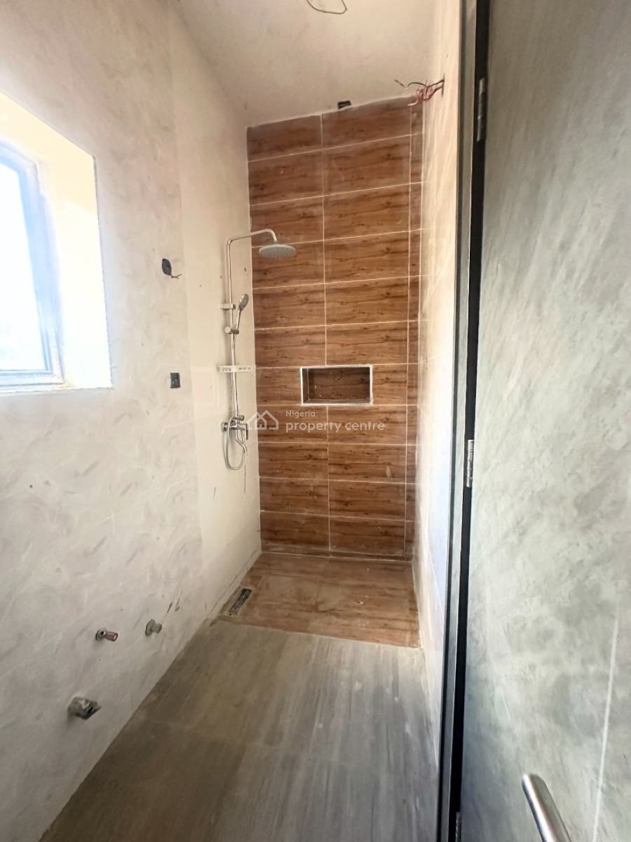 Spacious 3 Bedrooms Apartment in a Serene Environment, Wuye, Abuja, Flat / Apartment for Sale