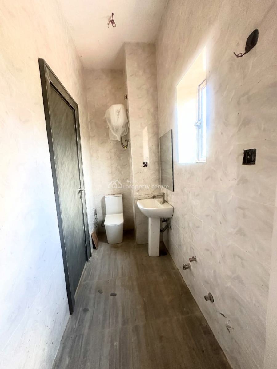 Spacious 3 Bedrooms Apartment in a Serene Environment, Wuye, Abuja, Flat / Apartment for Sale