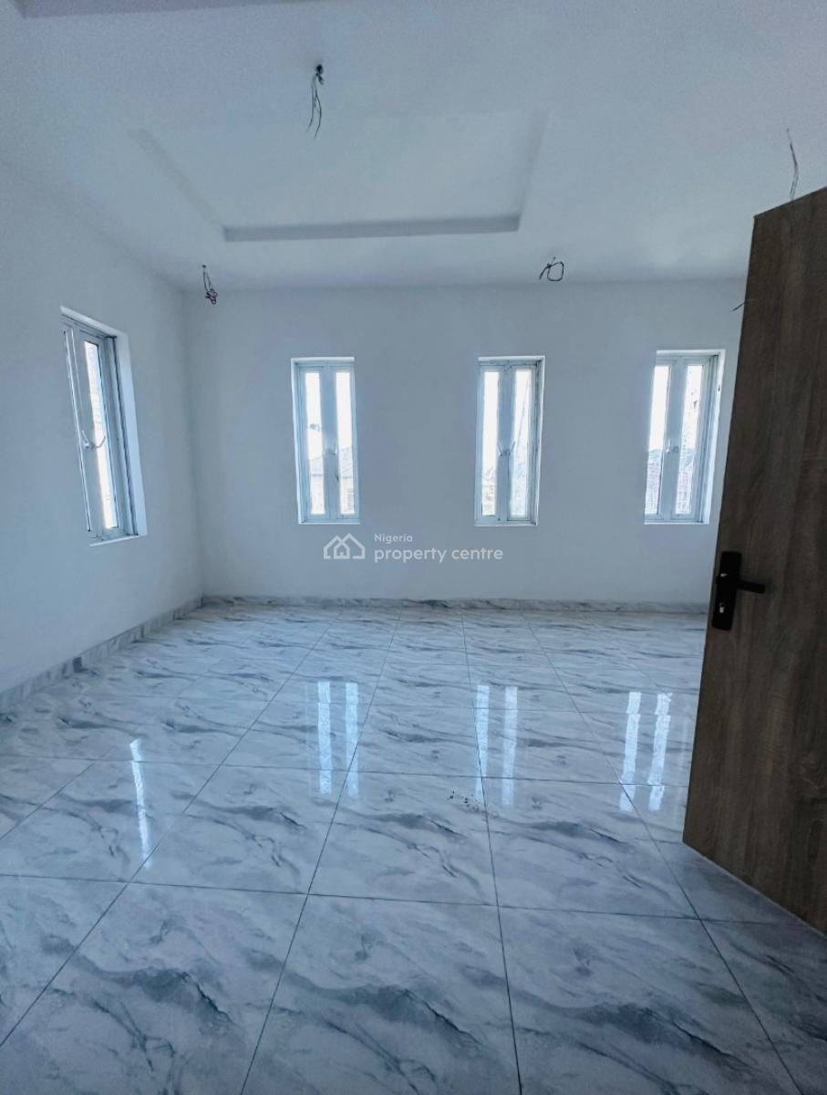 4 Bedrooms Spacious Terraced Duplex in a Serene Neighborhood, Mende, Maryland, Lagos, Terraced Duplex for Sale