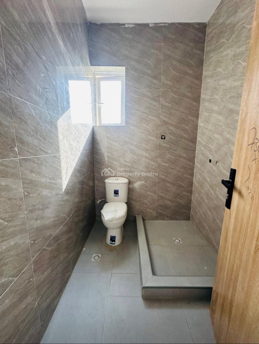 4 Bedrooms Spacious Terraced Duplex in a Serene Neighborhood, Mende, Maryland, Lagos, Terraced Duplex for Sale