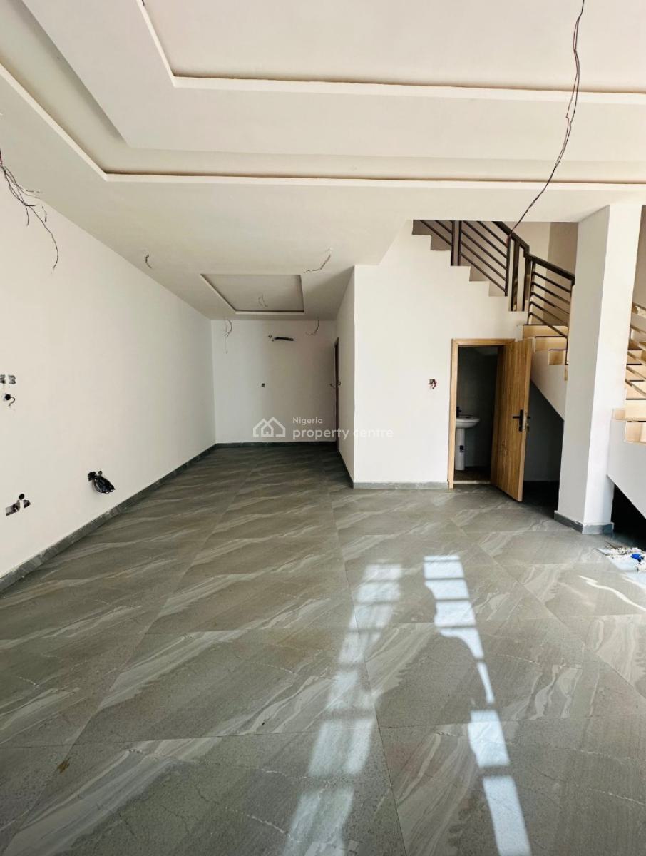 4 Bedrooms Spacious Terraced Duplex in a Serene Neighborhood, Mende, Maryland, Lagos, Terraced Duplex for Sale