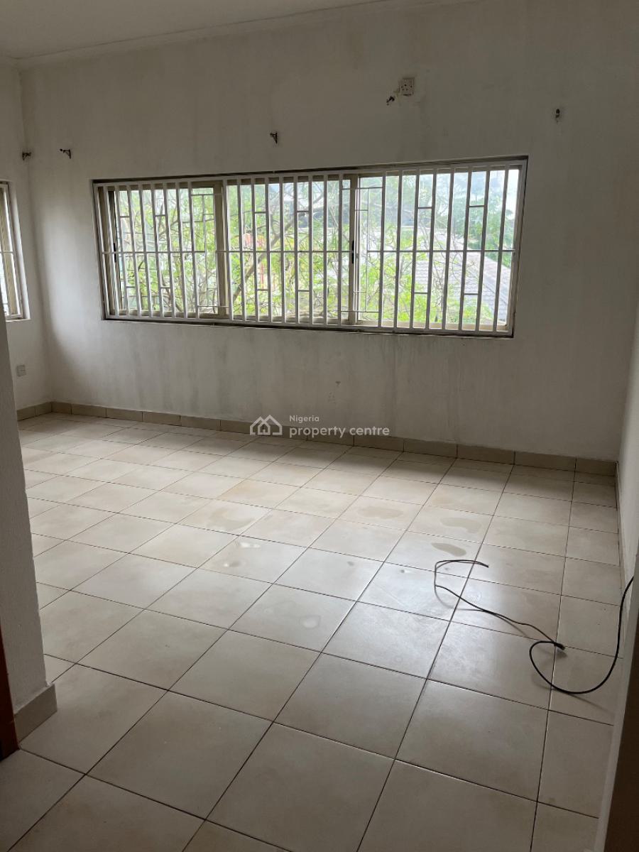Spacious Studio Apartment  Upstairs,  with a Nice Open Kitchen Plan, Secured Mini Estate Lekki, Idado, Lekki, Lagos, Self Contain (single Rooms) for Rent