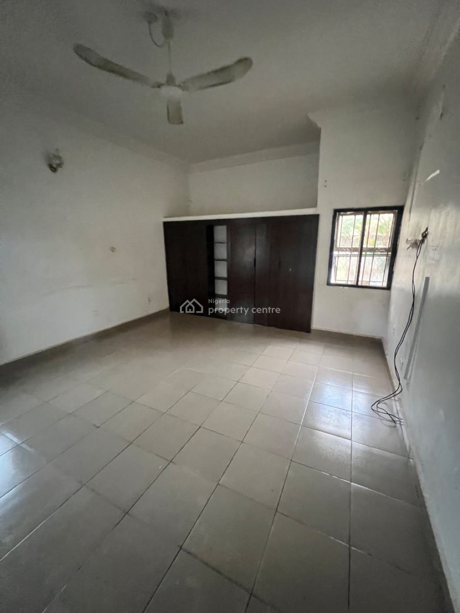 Clean 3 Bedroom Flat, Ground Floor, 2 Balcony, Tarred Road, Garki 2, Rita Lori, Garki, Abuja, Flat / Apartment for Rent