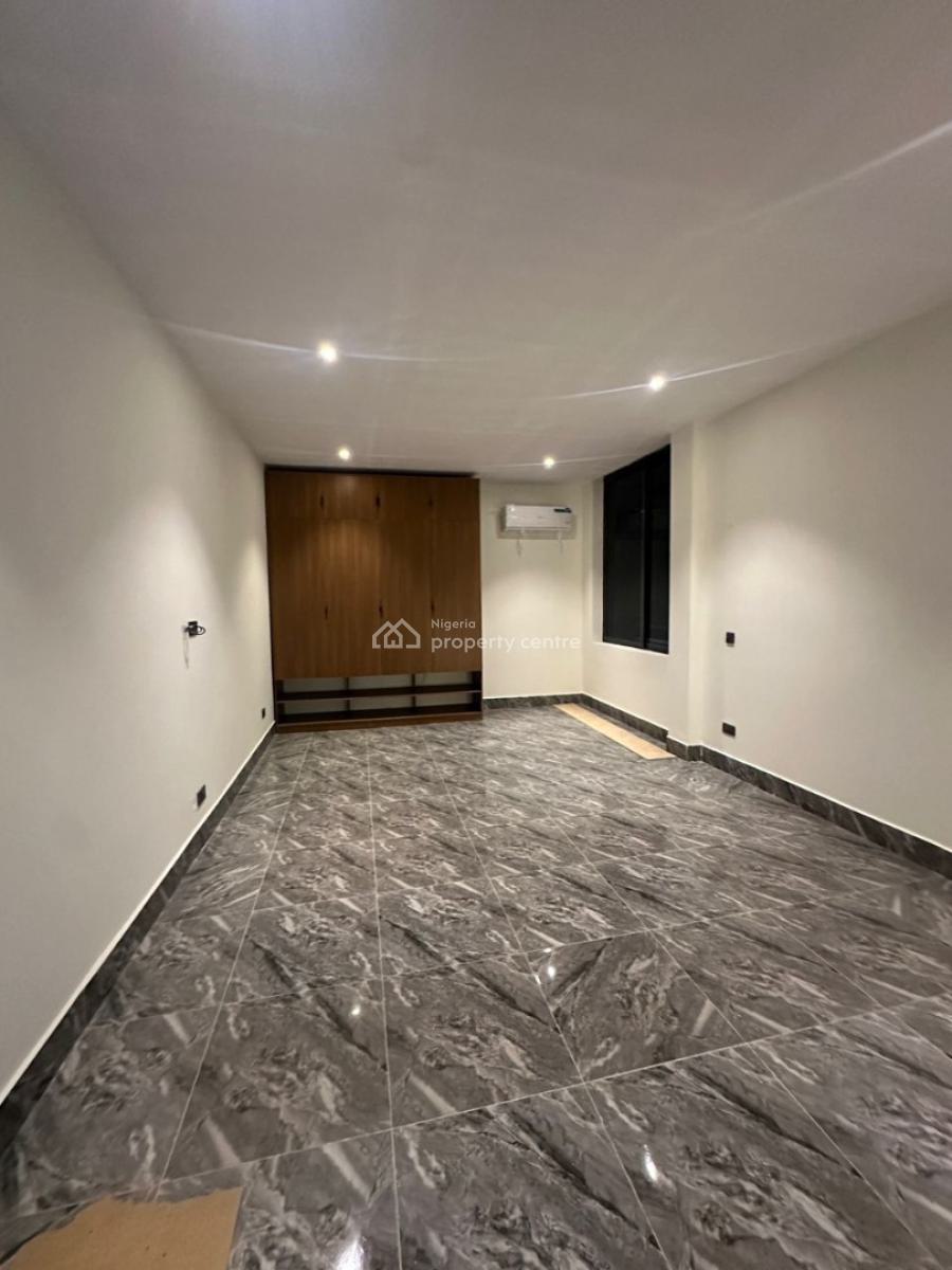 Clean & Spacious 3 Bedroom Maisonette on The 4th Floor, Ikoyi, Lagos, Flat / Apartment for Rent