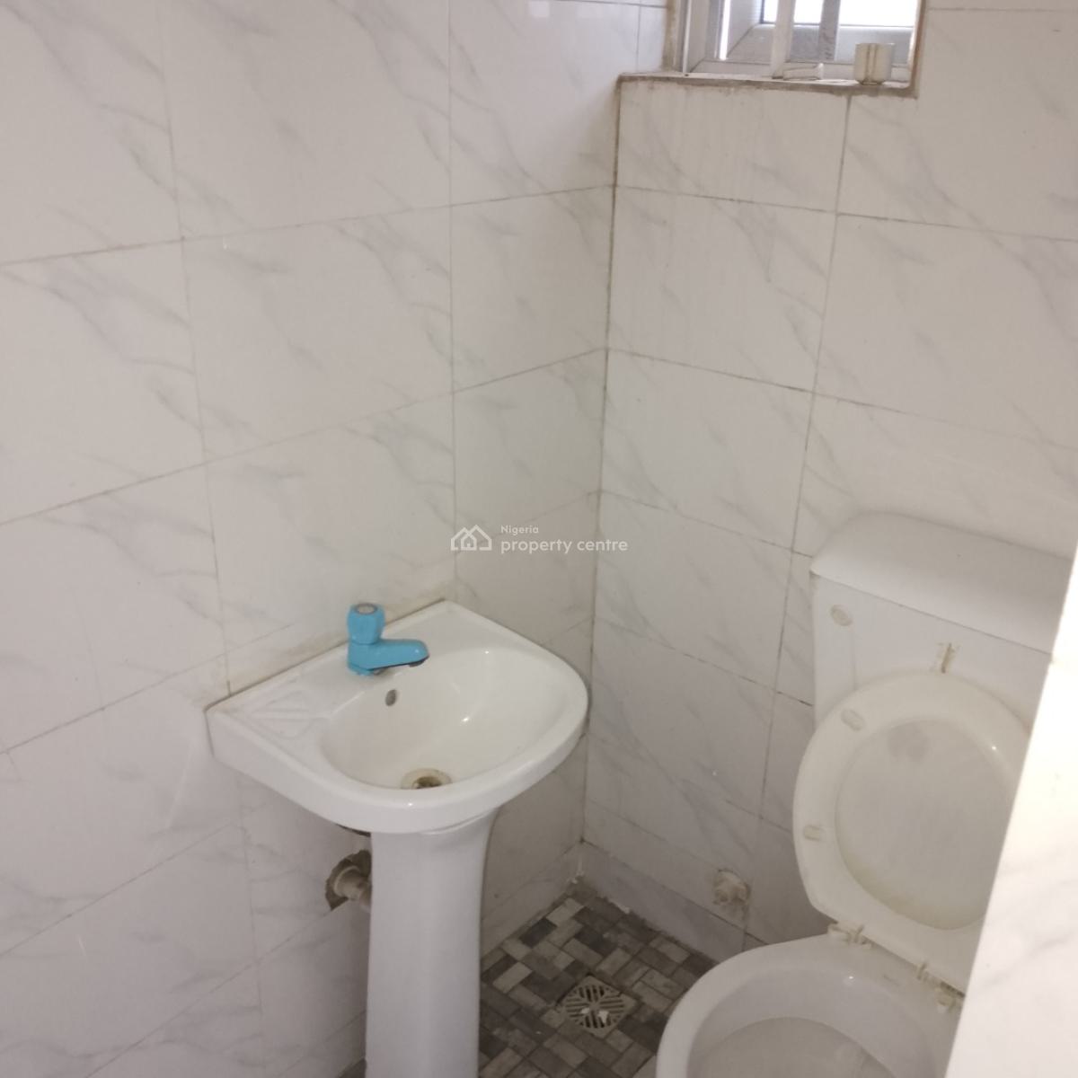 a Sharp 2 Bdrm Flat - Upstairs & Downstairs, Royal Palm Will Estate, Off Ado/badore Road, Ajah, Lagos, Flat / Apartment for Rent