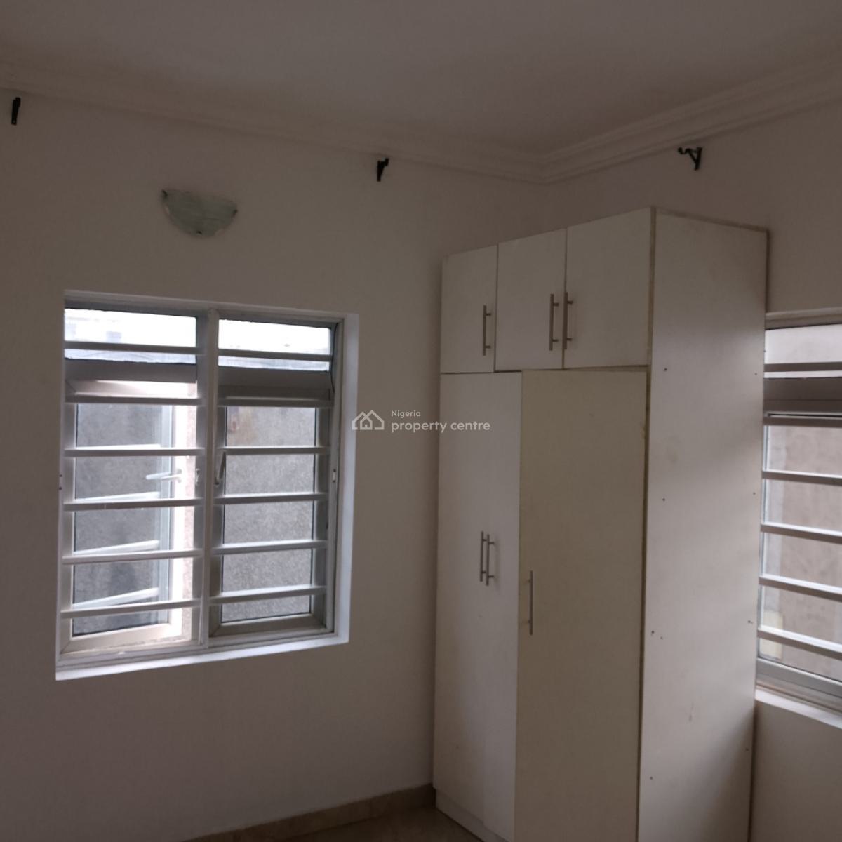 a Sharp 2 Bdrm Flat - Upstairs & Downstairs, Royal Palm Will Estate, Off Ado/badore Road, Ajah, Lagos, Flat / Apartment for Rent