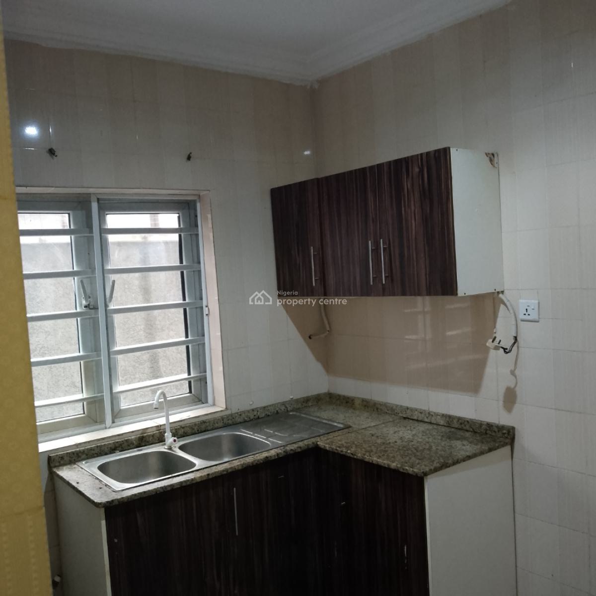 a Sharp 2 Bdrm Flat - Upstairs & Downstairs, Royal Palm Will Estate, Off Ado/badore Road, Ajah, Lagos, Flat / Apartment for Rent
