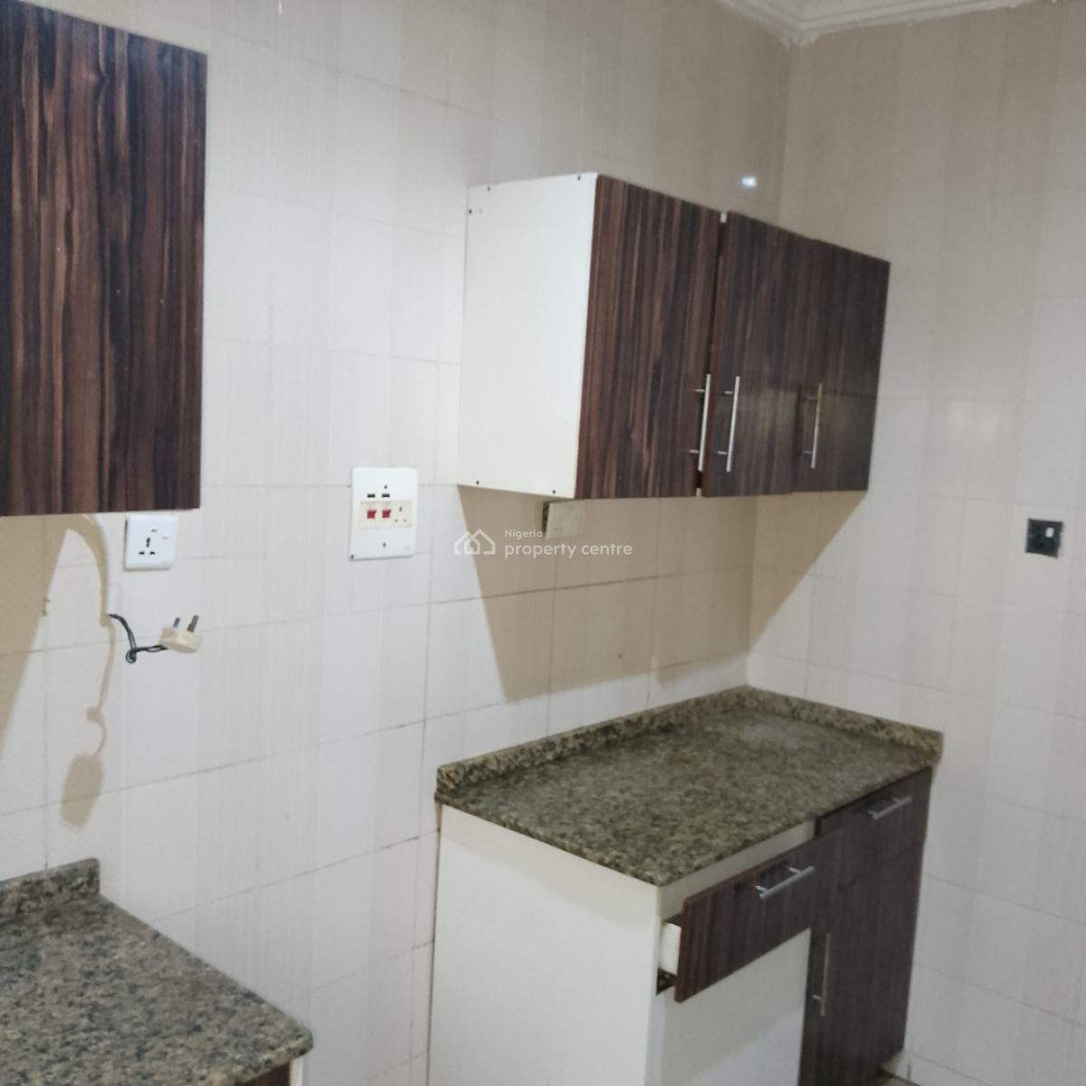 a Sharp 2 Bdrm Flat - Upstairs & Downstairs, Royal Palm Will Estate, Off Ado/badore Road, Ajah, Lagos, Flat / Apartment for Rent